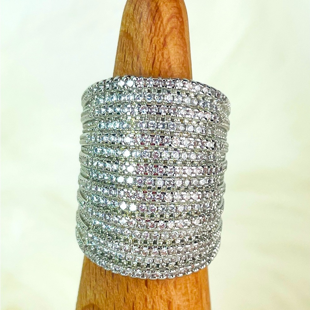 Sterling Silver/925 Silver Filled Cubic Zirconia Ring/Size 7/3.5cm